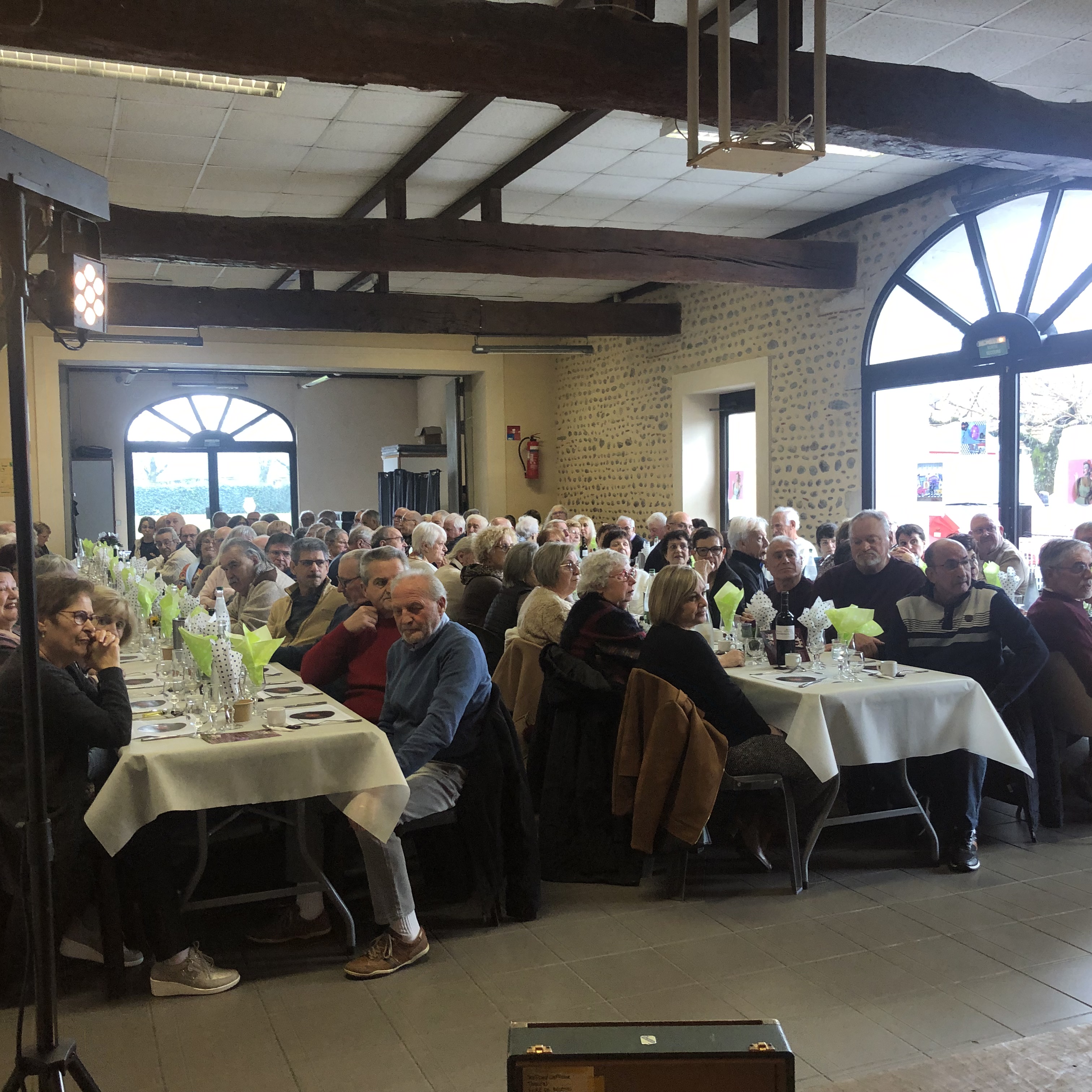 repas aines salle